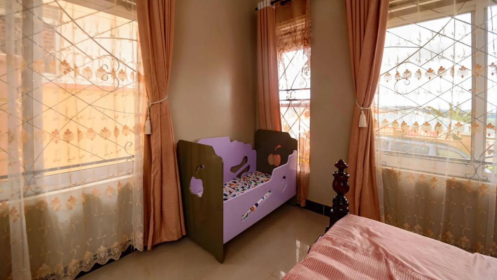 PNG Guest house Kitende Kampala 0*,