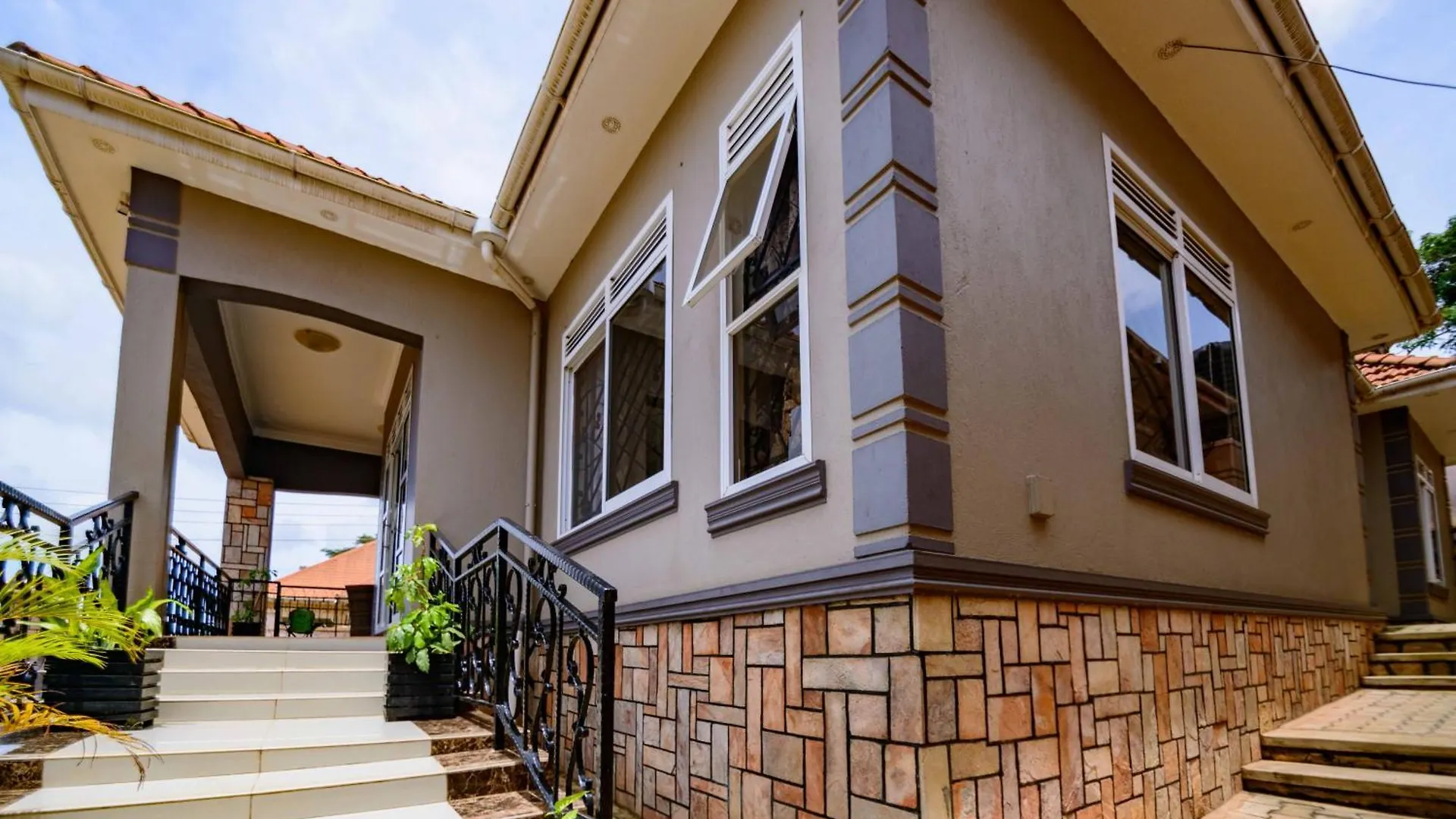 PNG Guest house Kitende Kampala 0*,  Ouganda