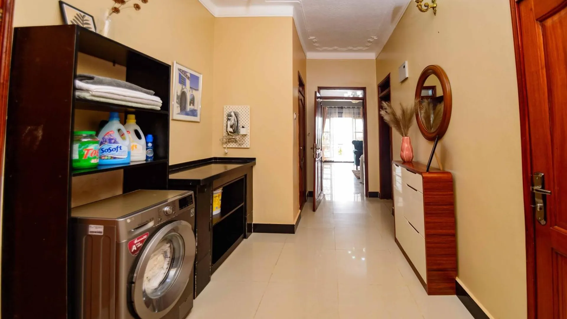 Appartement PNG Guest house Kitende Kampala