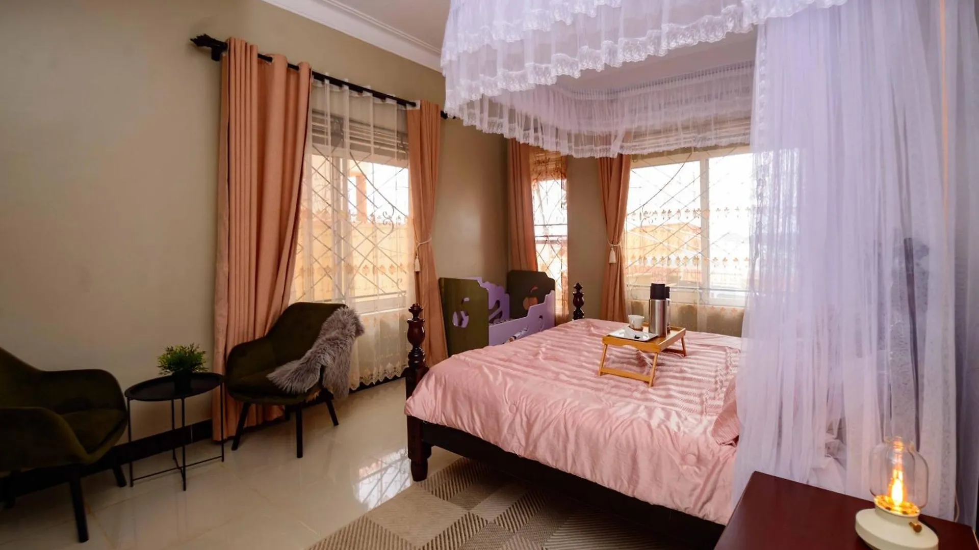 PNG Guest house Kitende Kampala Ouganda